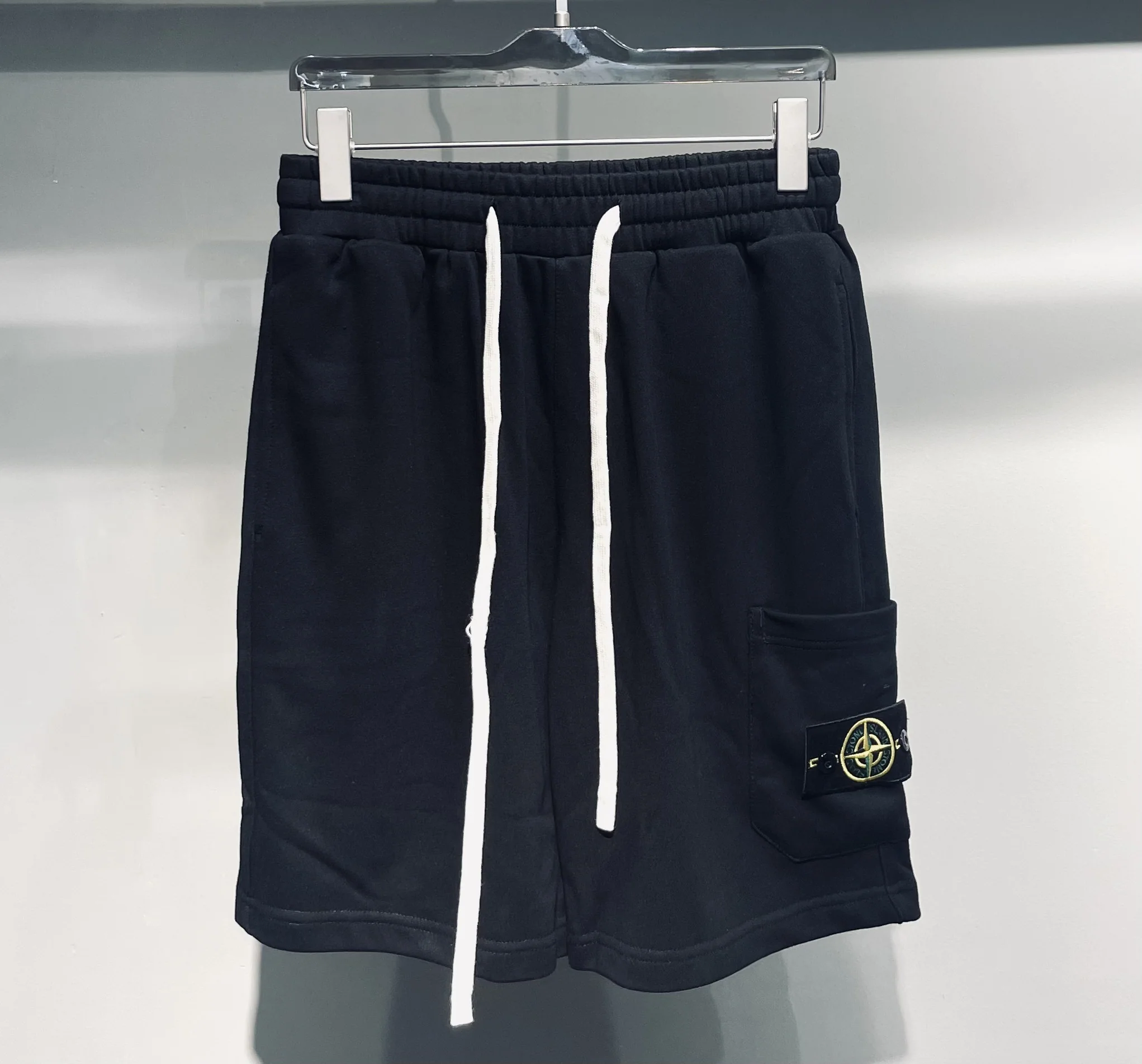 스톤아일랜드 남여공용 반바지 51366 Stone Island Shorts 상세 이미지 1