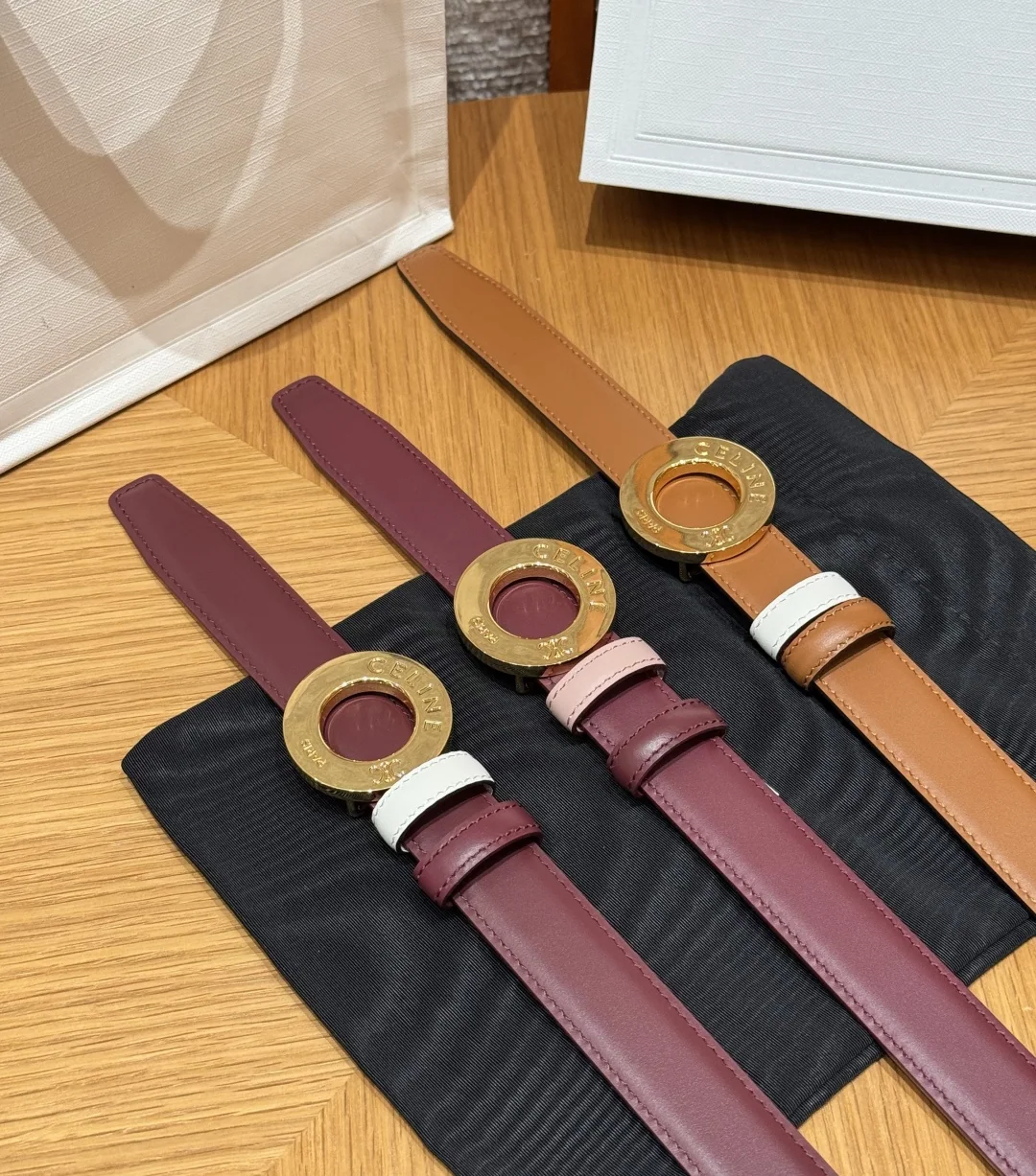 셀린느 차트 디스크 골드 버클 양면 가죽 벨트 25MM 174699