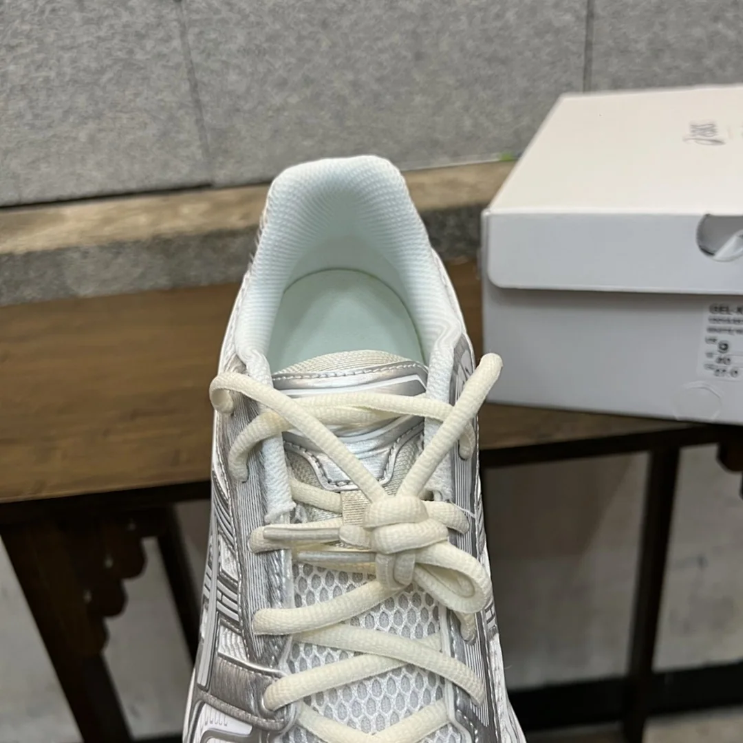 아식스 [ZC] 젤 카야노 14 1201A457-100 200239 Asics Gel-Kayano 14 JJJJound Silver White 상세 이미지 6