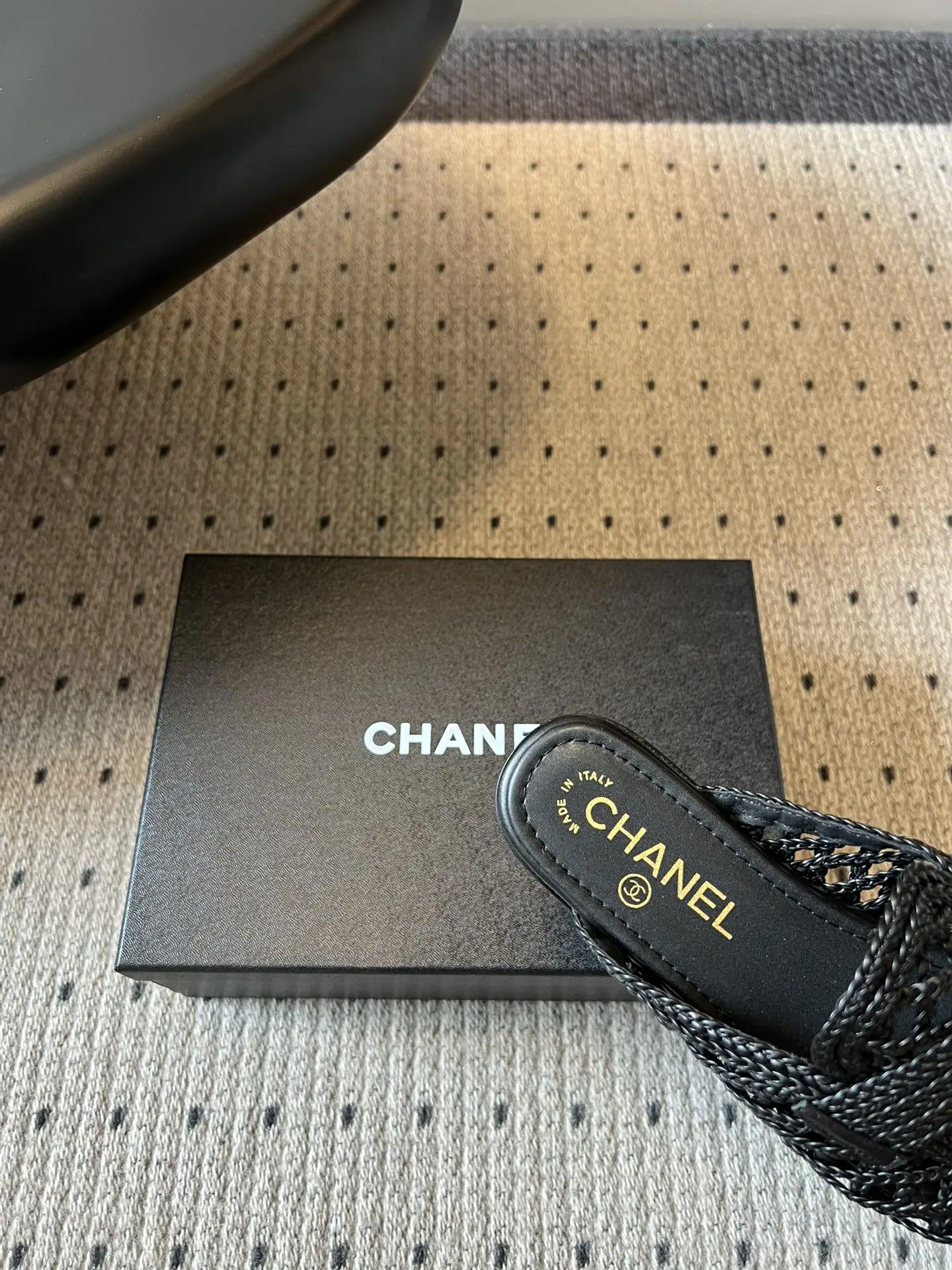 샤넬 우븐 소재 뮬 상세 이미지 8