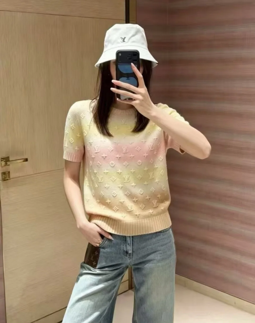 루이비통 모노그램 캐시미어 반팔 탑 상세 이미지 4
