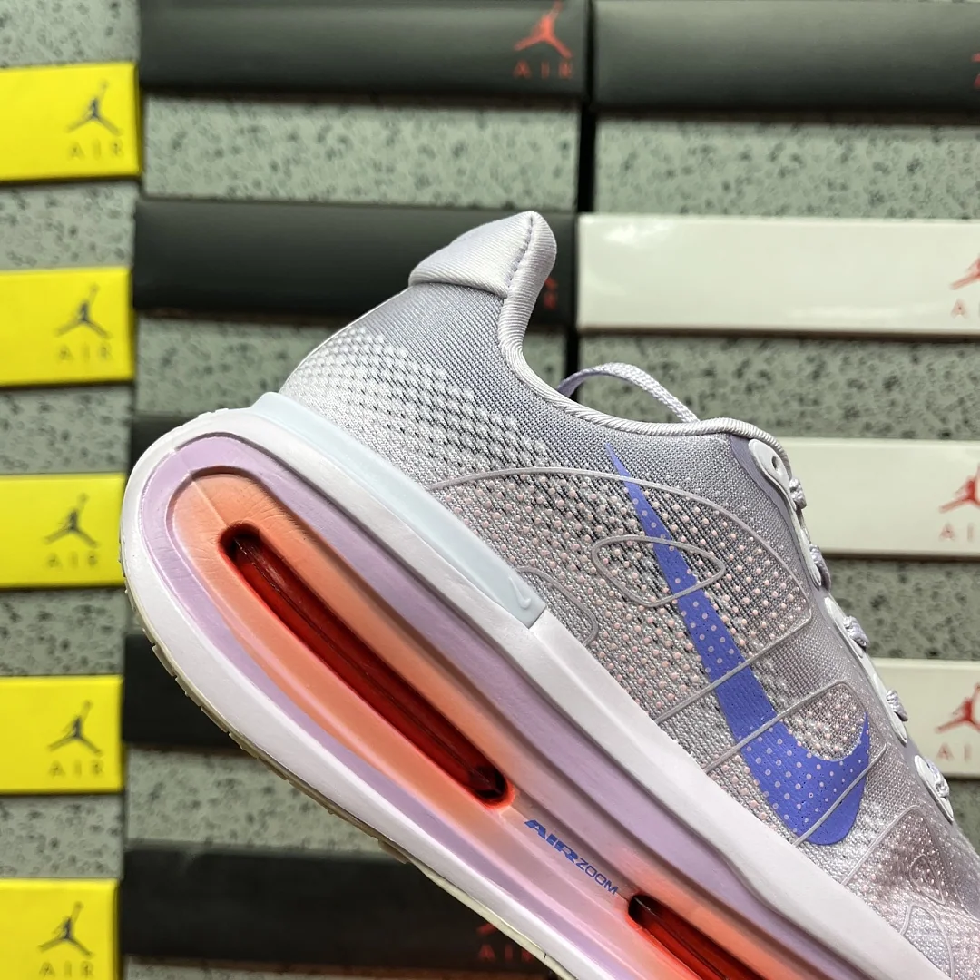 나이키 [CG] 보메로 프리미엄 HM5973-503 201995 Nike Vomero Premium 상세 이미지 4