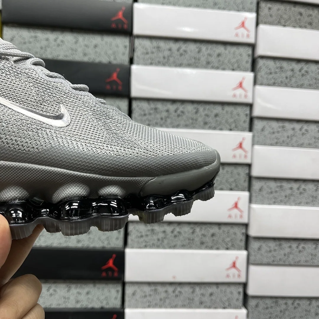 나이키 [EG] 에어 그레이 실버 IQ7634-002 201666 Nike Air Liquid Max 상세 이미지 8