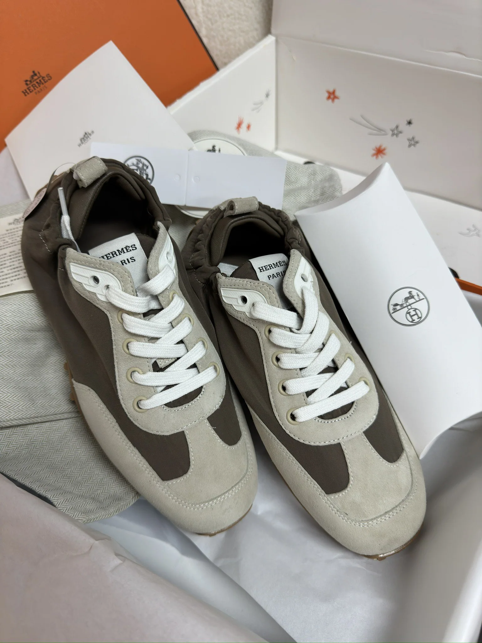 에르메스 메도르 스터드 스니커즈 상세 이미지 1