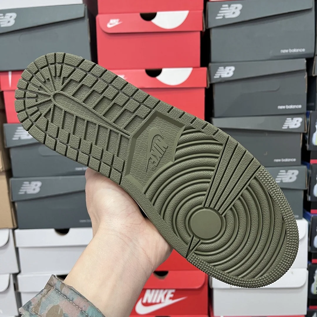 나이키 [FK] DZ4137-106 201833 Nike Travis Scott Olive 5.0 상세 이미지 9