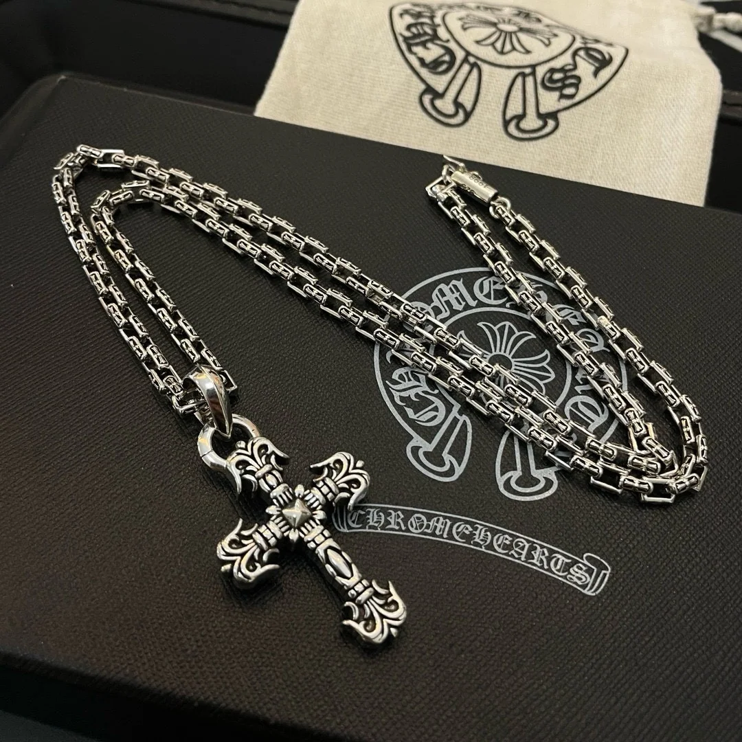 크롬하츠 크로스 플레임 펜던트 목걸이 상세 이미지 9