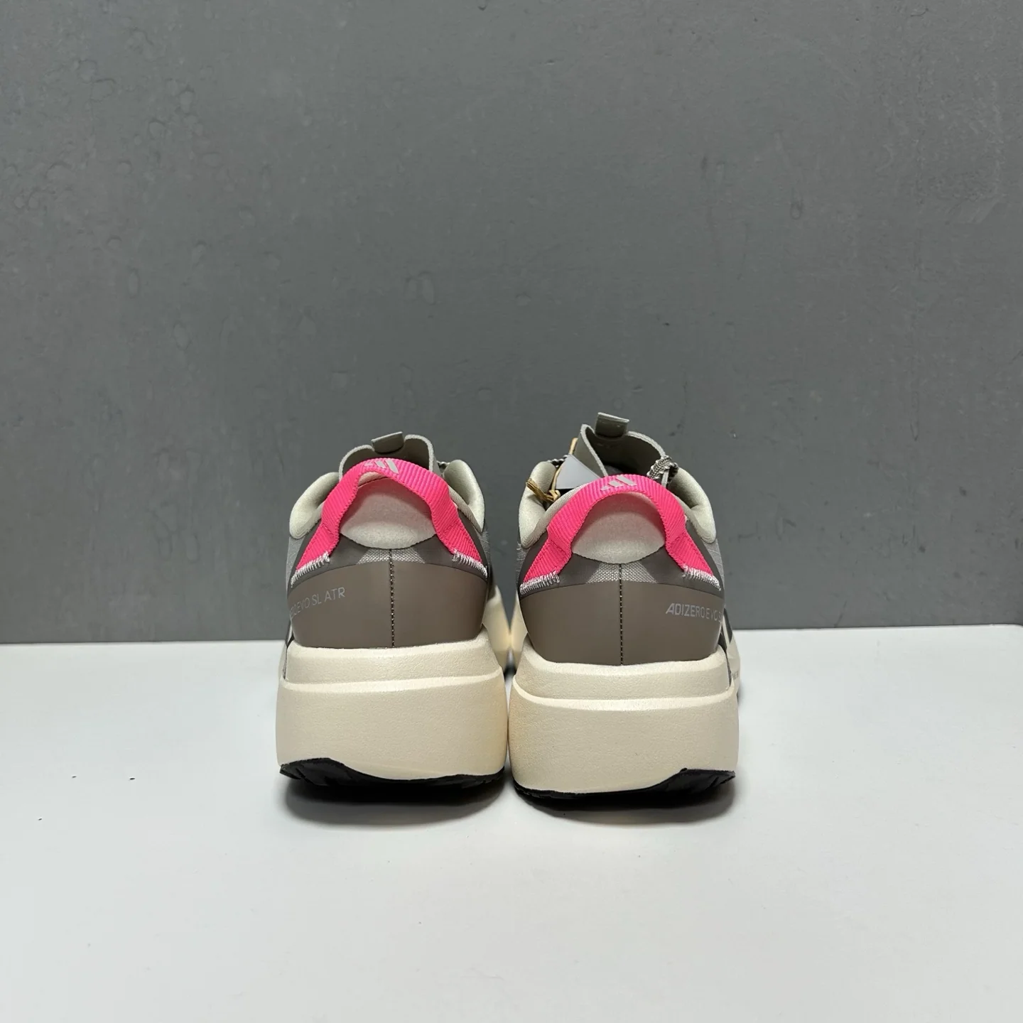 아디다스 신발 157697 Adidas Sneakers 상세 이미지 2