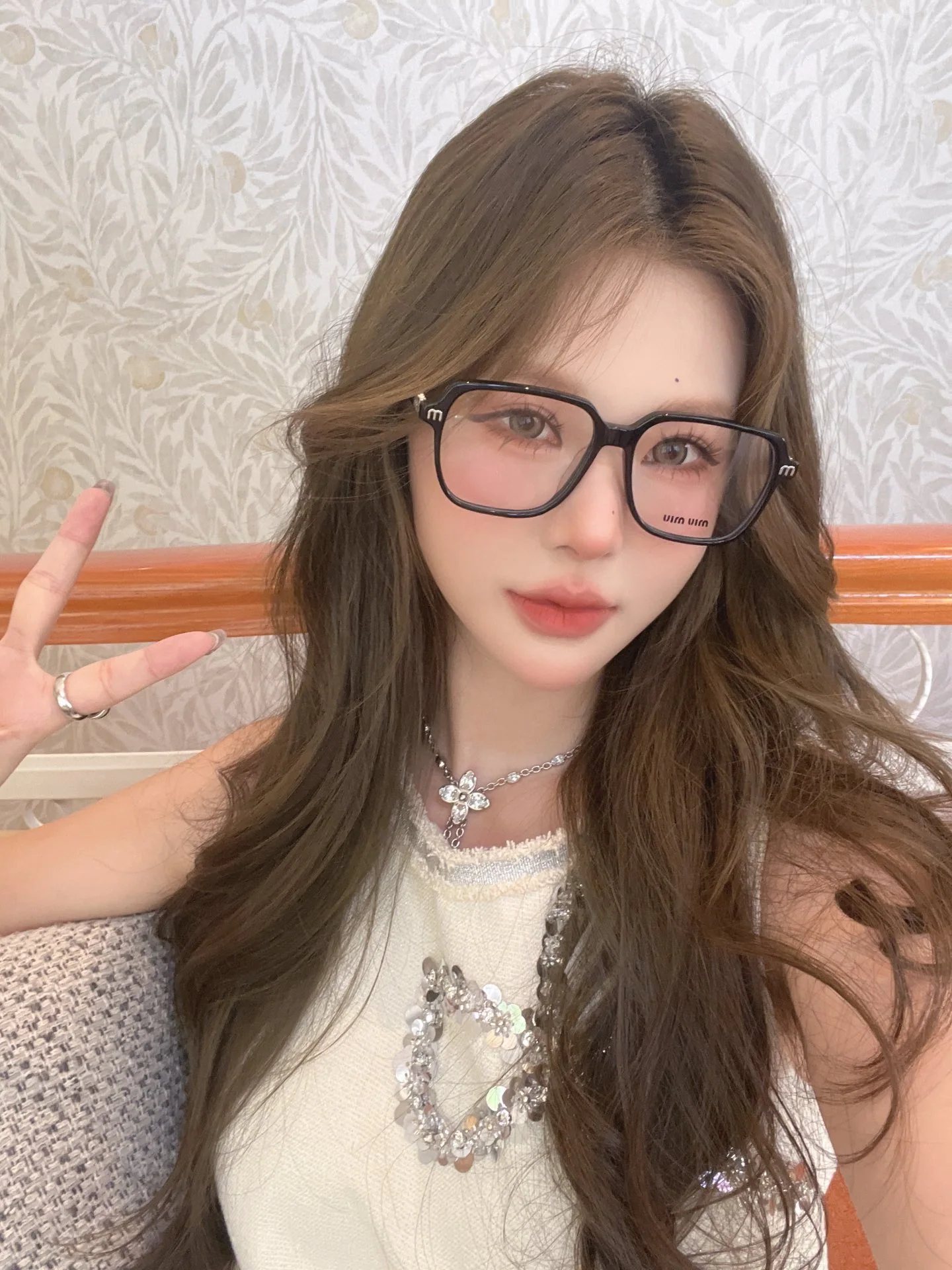 미우미우 VMU 63 ZS 선글라스 상세 이미지 9