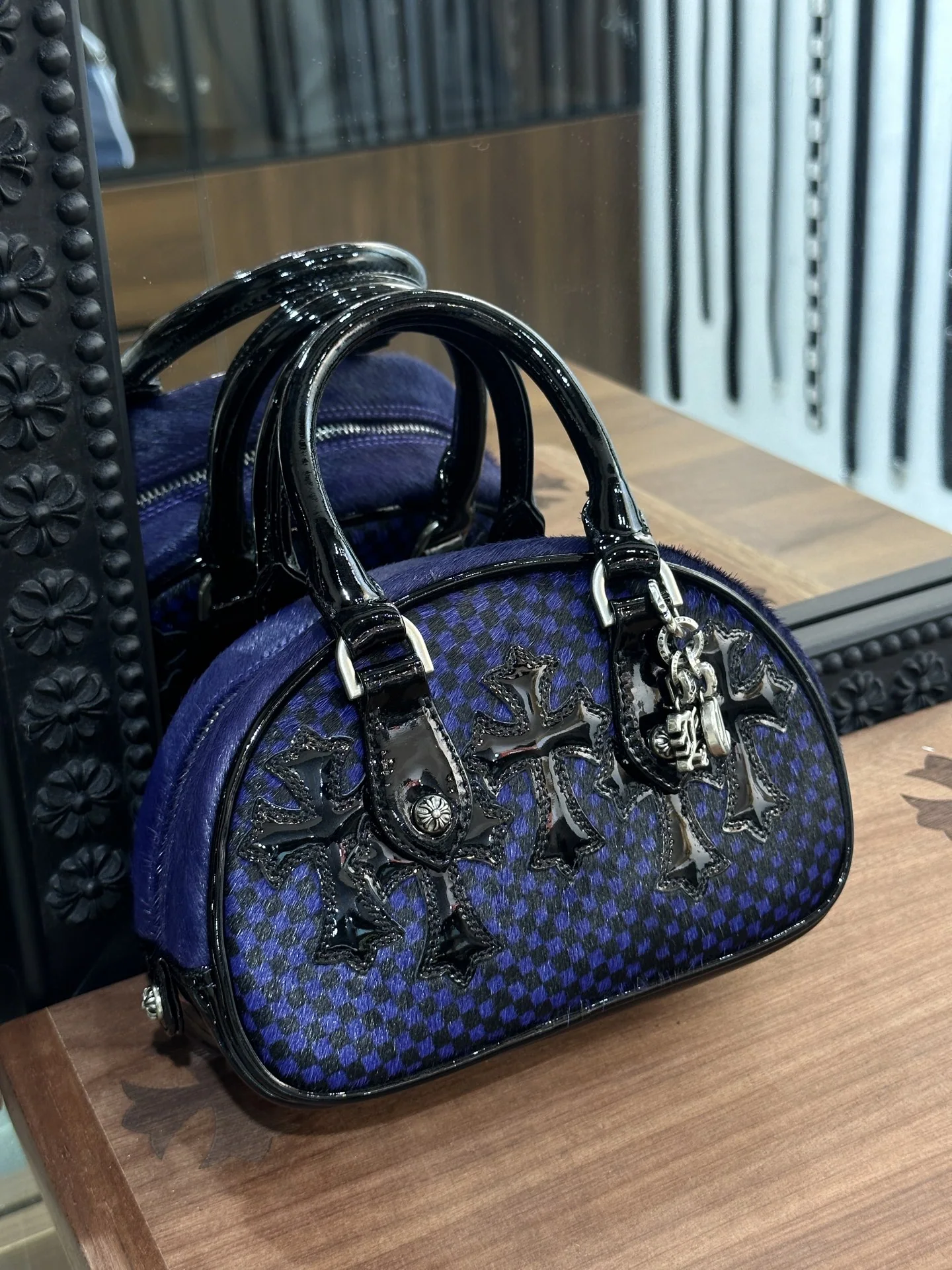 크롬하츠 다크 퍼플 호스헤어 체크 볼링백 117357