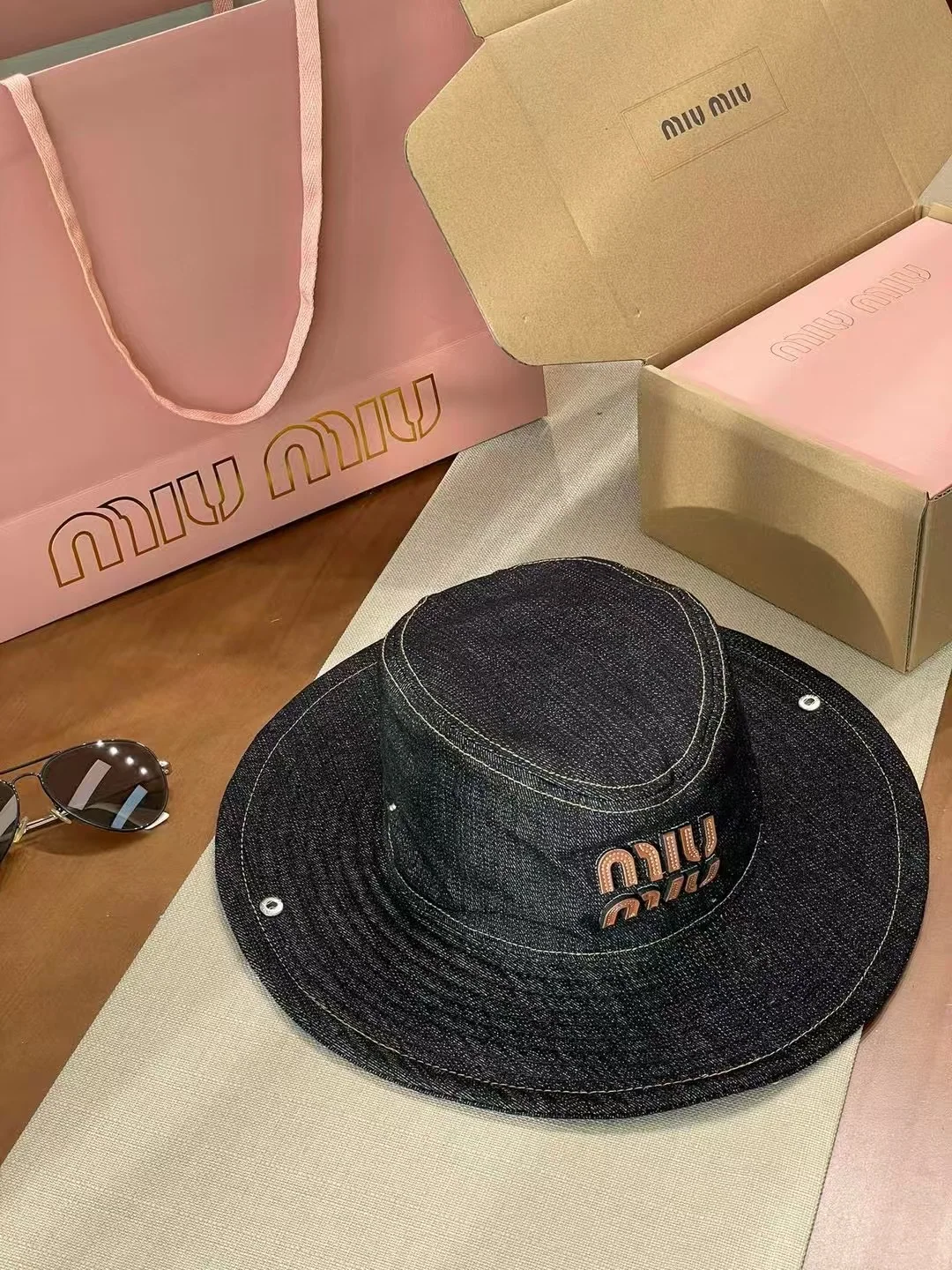 미우미우 모자 80928 Miu Miu Cap 상세 이미지 1