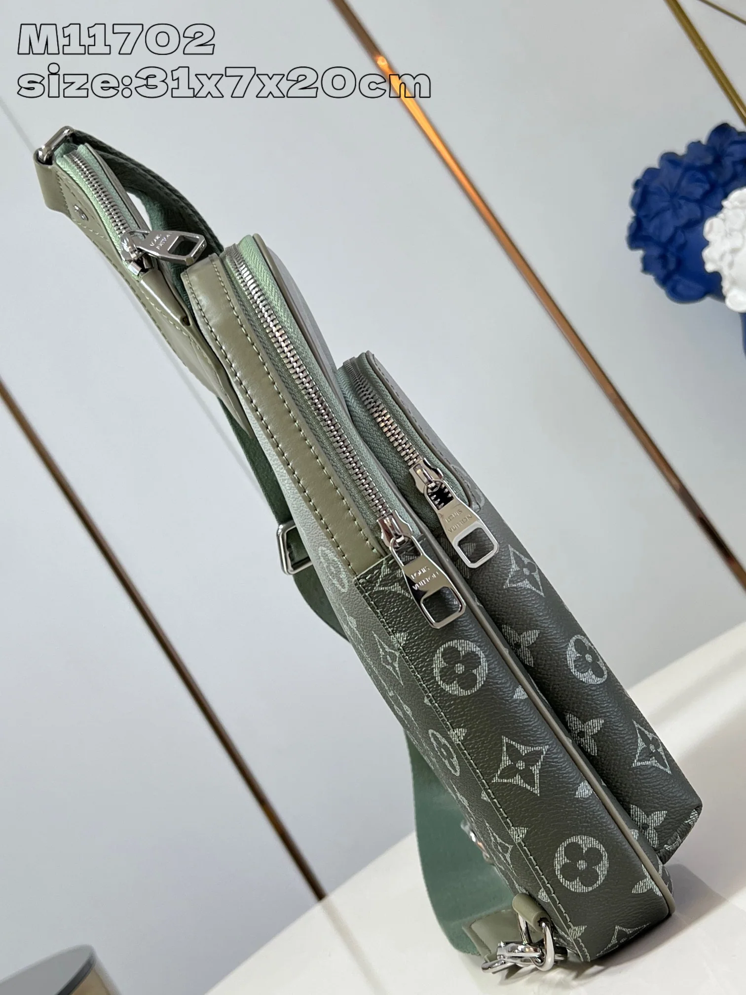 루이비통 M11702 애비뉴 메신저백 숄더백 모노그램 상세 이미지 3