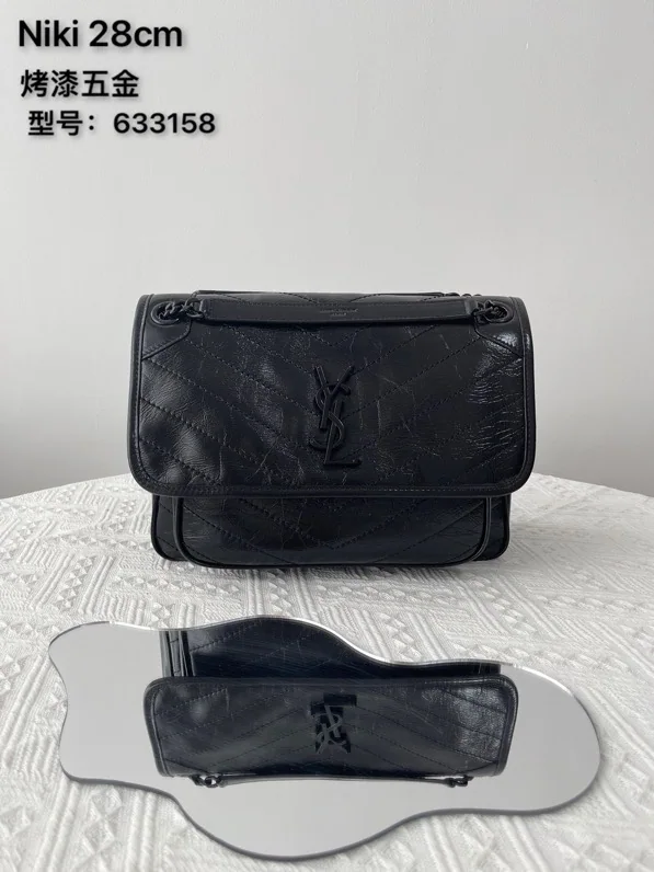생로랑 니키 블랙 페인트 체인 숄더백 28CM633158 상세 이미지 1
