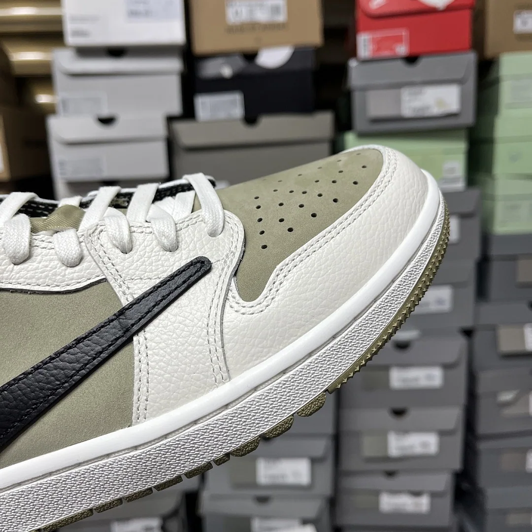 나이키 [FK] FZ3124-200 201834 Nike Travis Scott Neutral Olive 6.0 상세 이미지 3