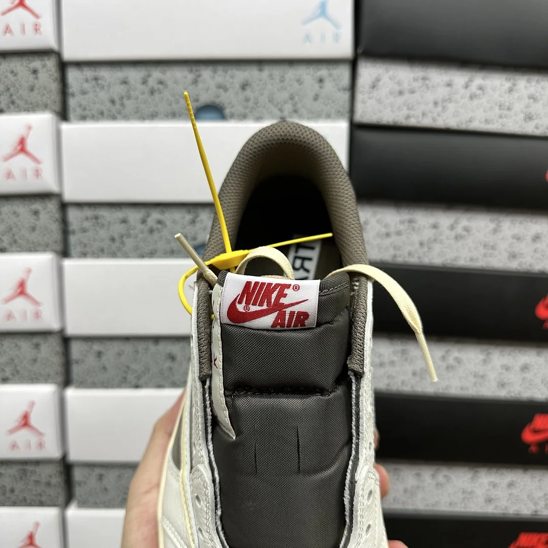 나이키 [GX] DM7866-162 201737 Nike Travis Scott Reverse Mocha 1 상세 이미지 4
