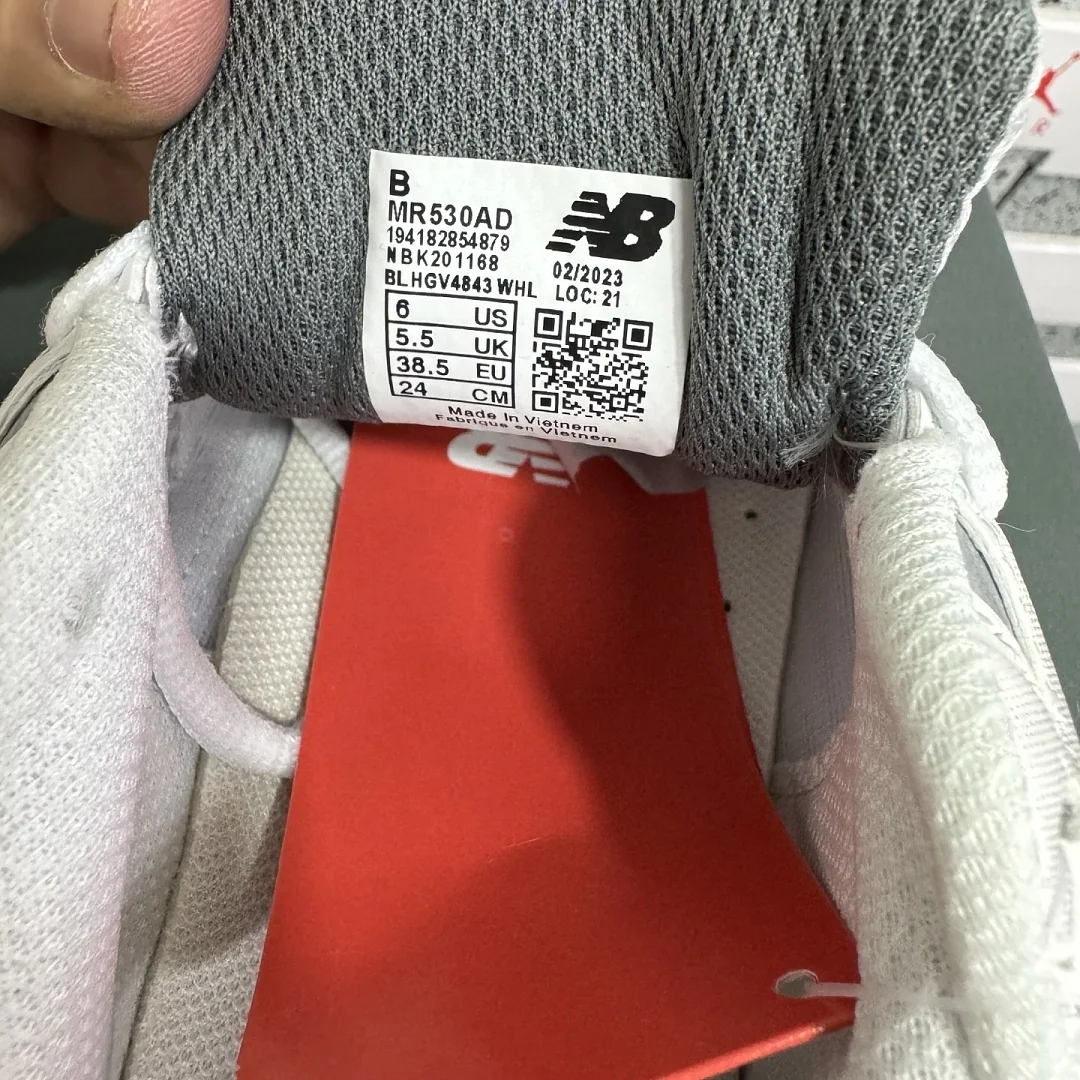 뉴발란스 [WZ] 530 MR530AD 202041 New Balance 530 White Silver Metallic 상세 이미지 3