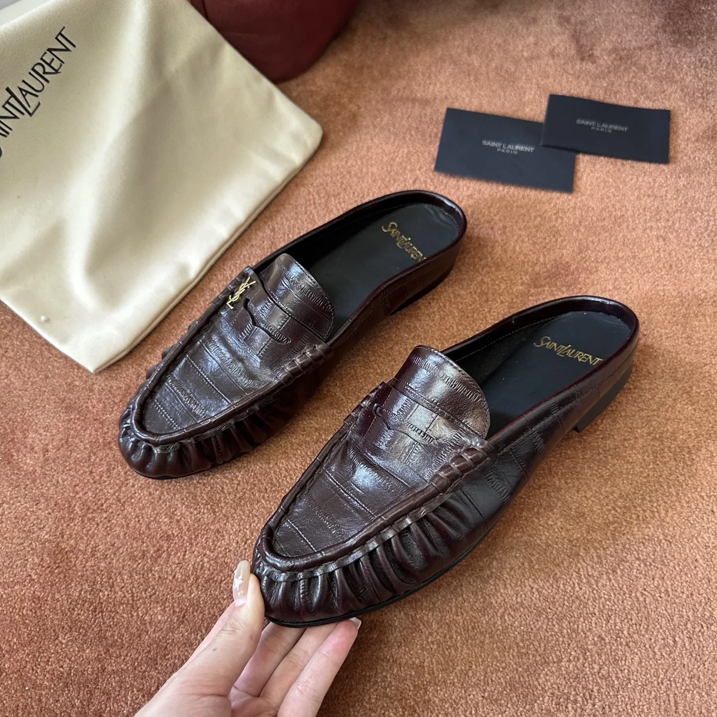 생로랑 YSL 앞코 덮인 뮬 로퍼 상세 이미지 6