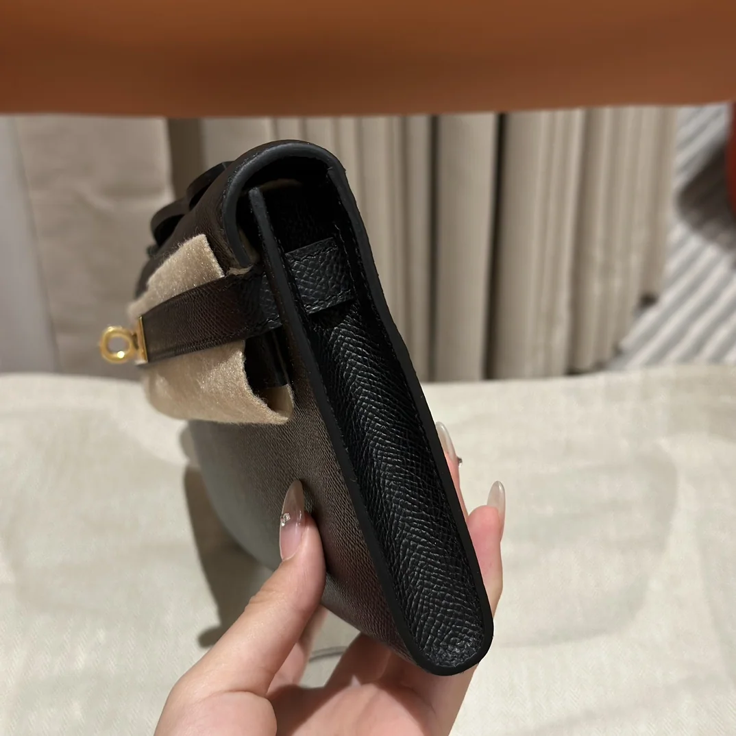 에르메스 켈리 클러치백 블랙 앱송 가죽 골드 장식 31 CM 상세 이미지 6