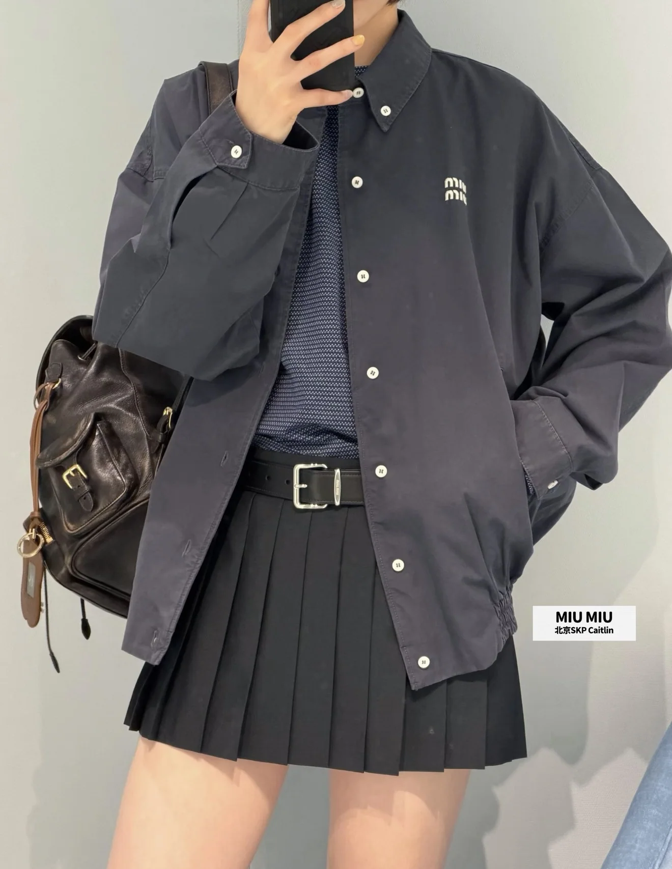 미우미우 다크 그레이 셔츠 재킷 상세 이미지 3
