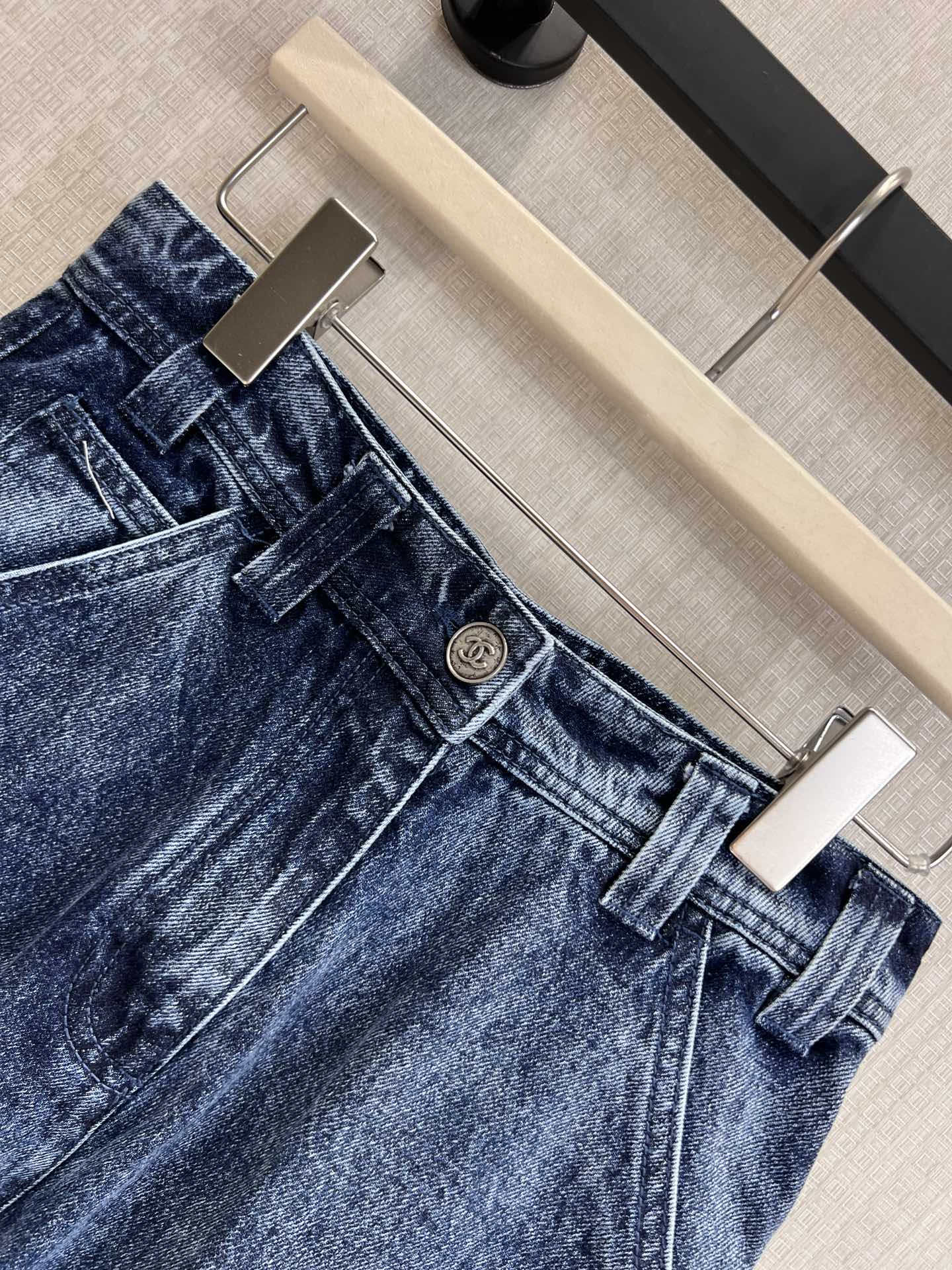 샤넬 더블 C 링 버클 와이드 레그 하이웨스트 데님 바지 상세 이미지 3