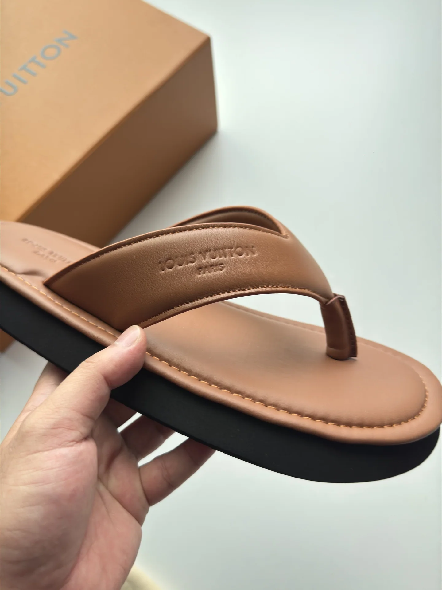 루이비통 L 패밀리 비치 샌들 상세 이미지 6