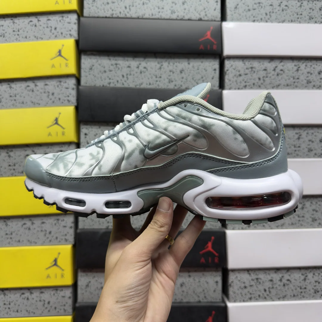 나이키 [BD] 에어 맥스 플러스 FV0394-300 201850 Nike Air Max Plus Origins Waterway 상세 이미지 3