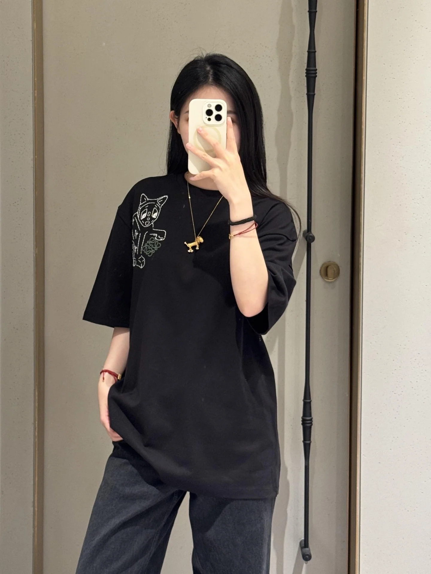 루이비통 고양이 자수 오버핏 반팔 티셔츠 5849 상세 이미지 4