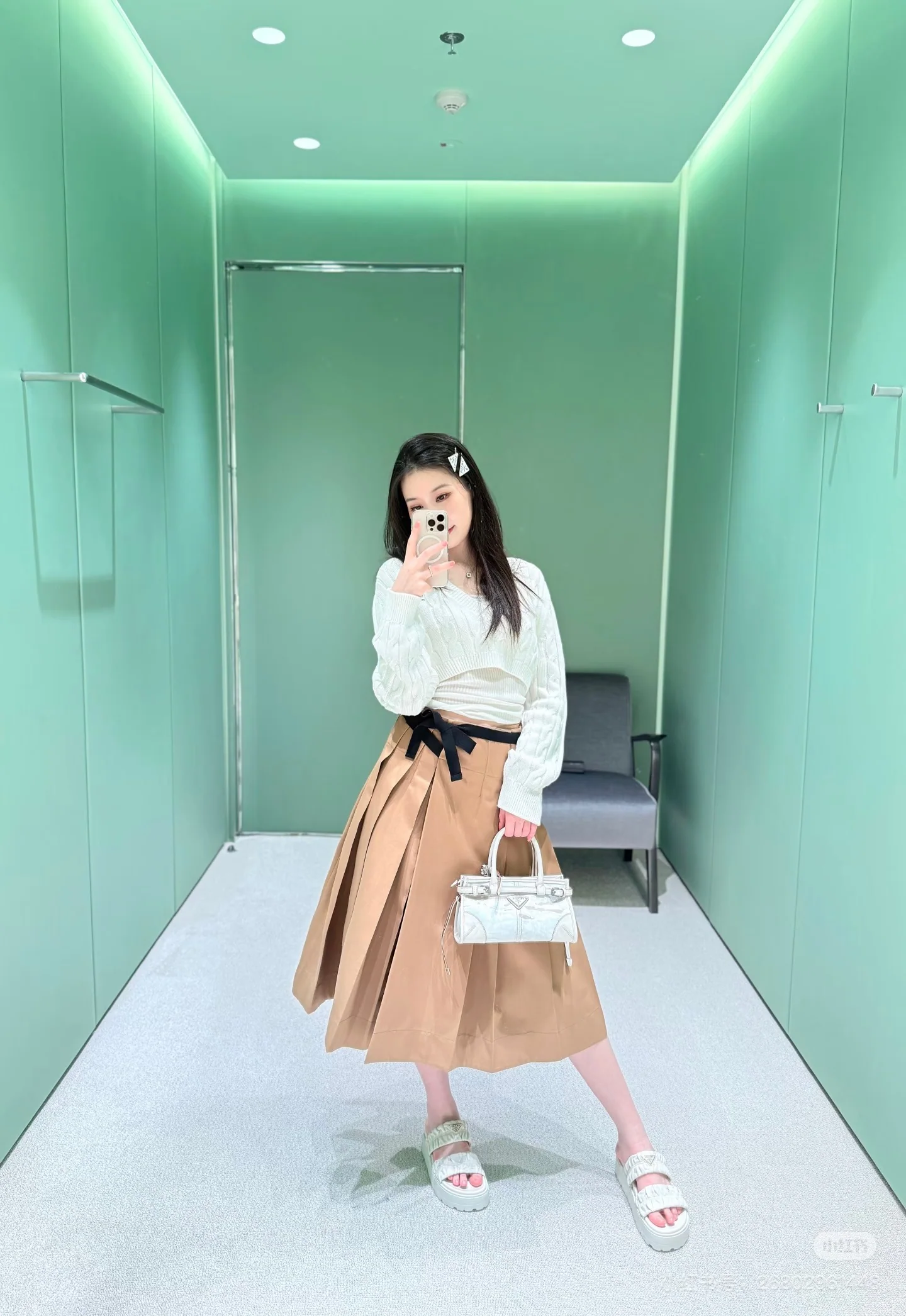 프라다 카키 컬러 블록 플리츠 스커트 상세 이미지 8