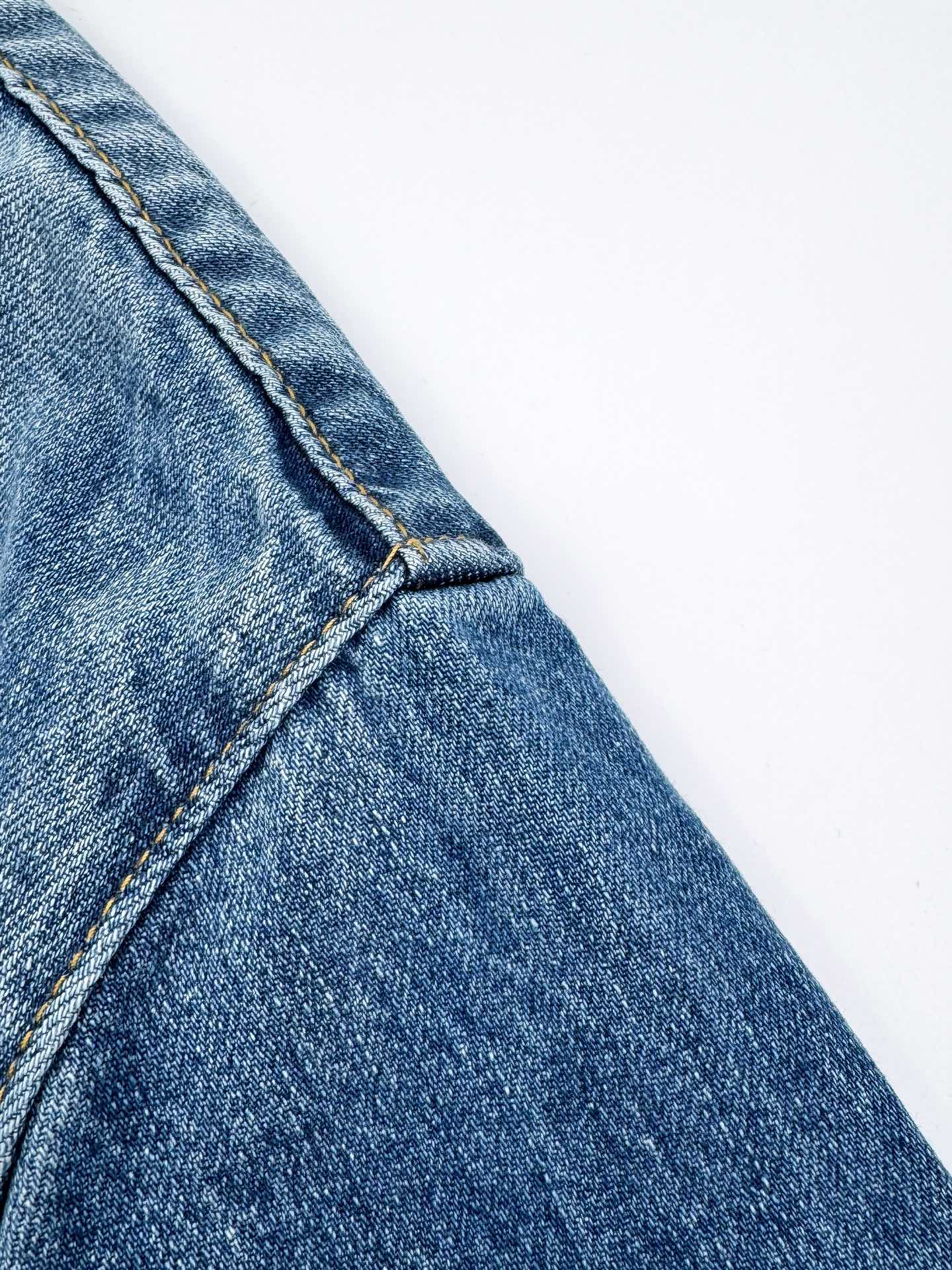 로에베 아나그램 데님 남성 반팔 셔츠 상세 이미지 5
