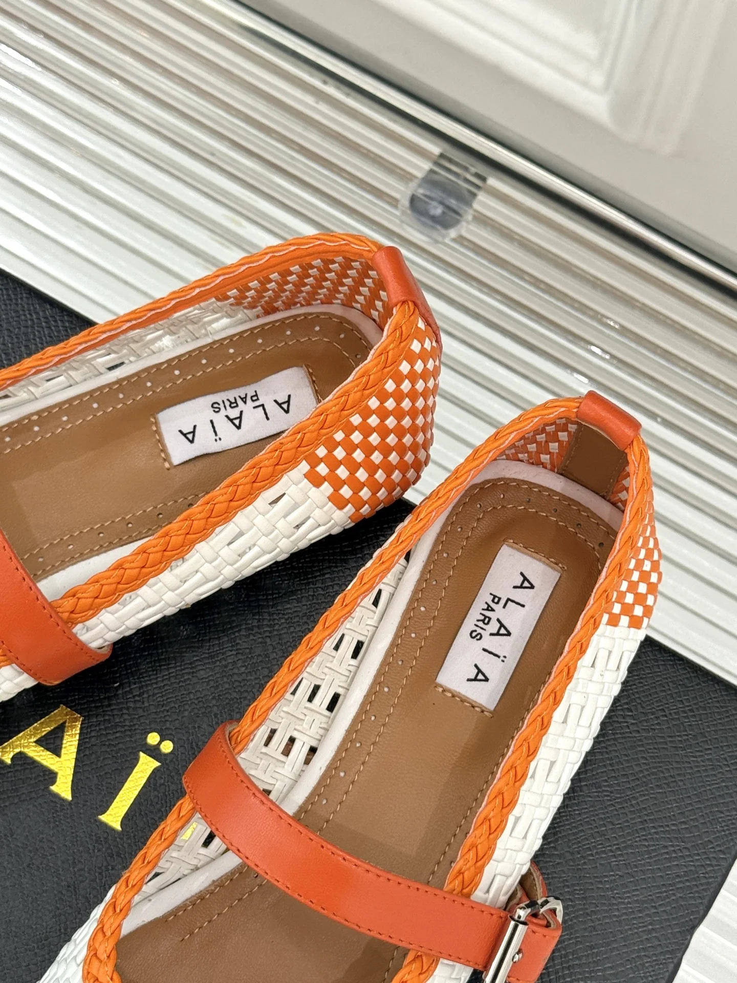 알라이아 투각짜임 메리제인 슈즈 상세 이미지 8