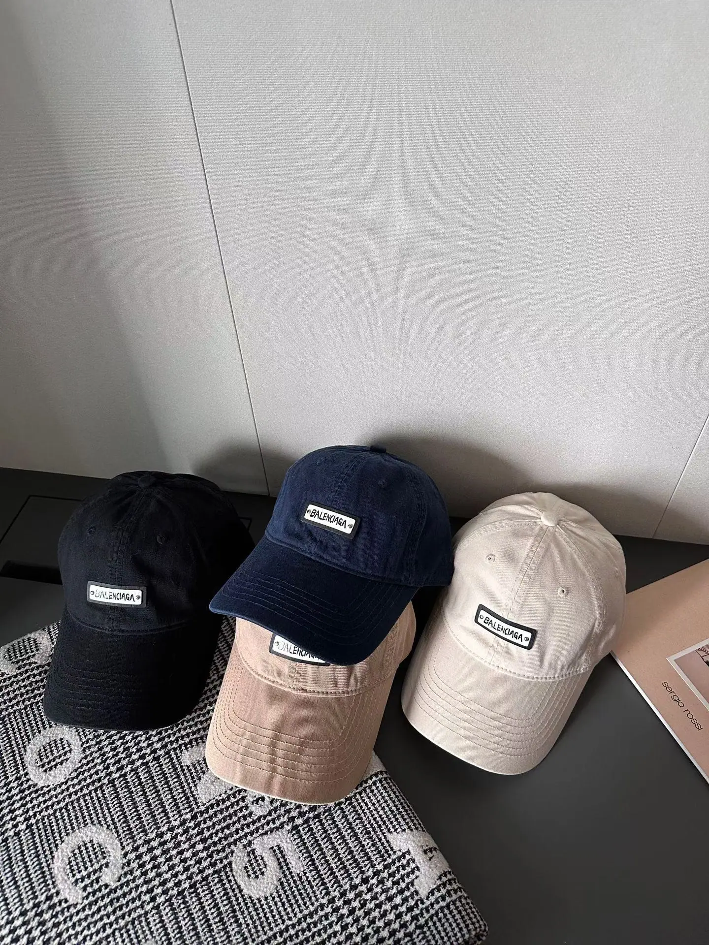 발렌시아가 무지 야구모자 상세 이미지 3