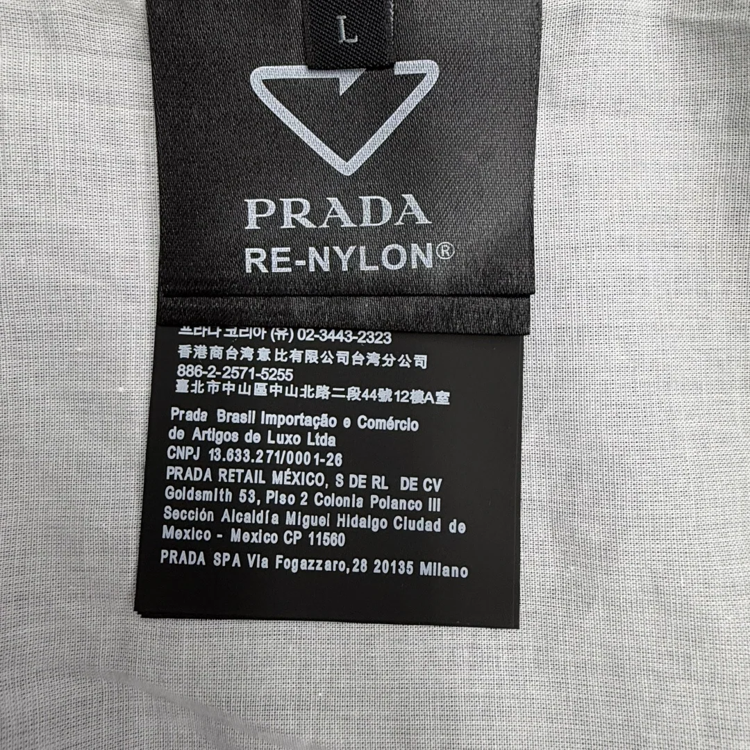 프라다 리-나일론 네이비 방풍 남성 자켓 상세 이미지 9