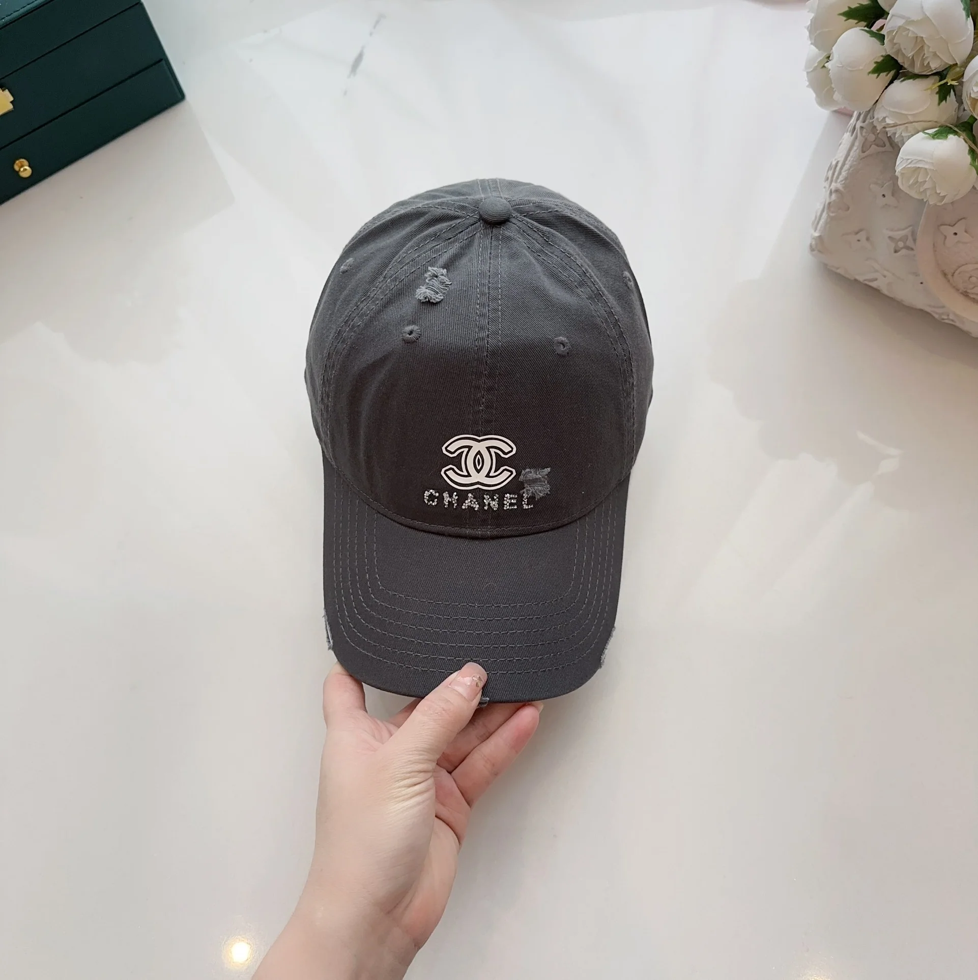 샤넬 데미지 코튼 베이스볼 모자 상세 이미지 5