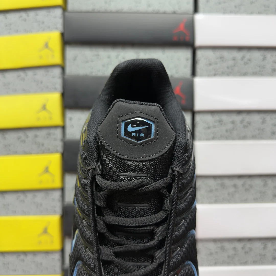 나이키 [BD] 에어 맥스 플러스 DM0032-005 201866 Nike Air Max Plus Black University Blue 상세 이미지 8