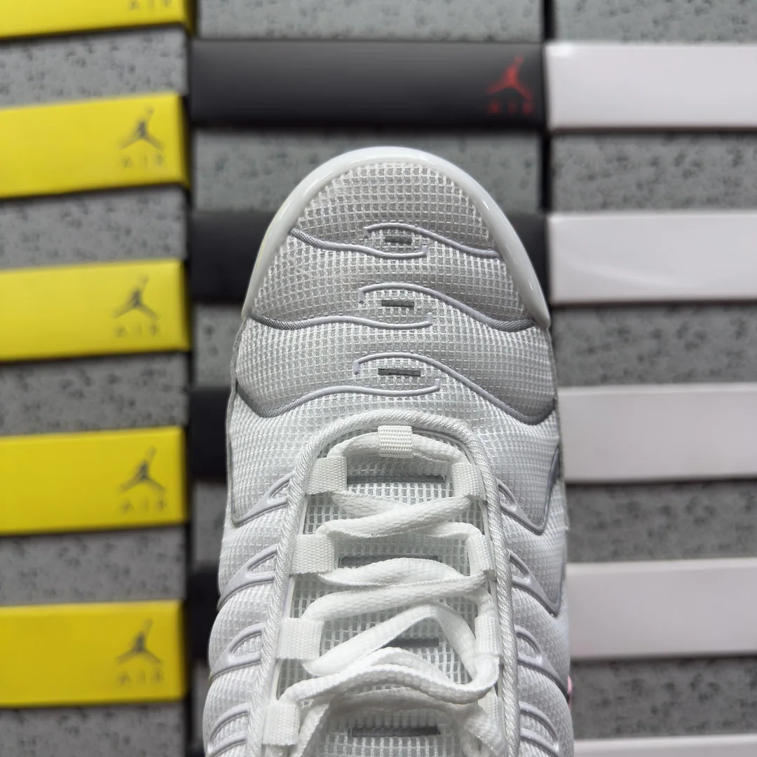나이키 [BD] 에어 맥스 플러스 HF0107-100 201848 Nike Air Max Plus Summit White Pink Rise 상세 이미지 5