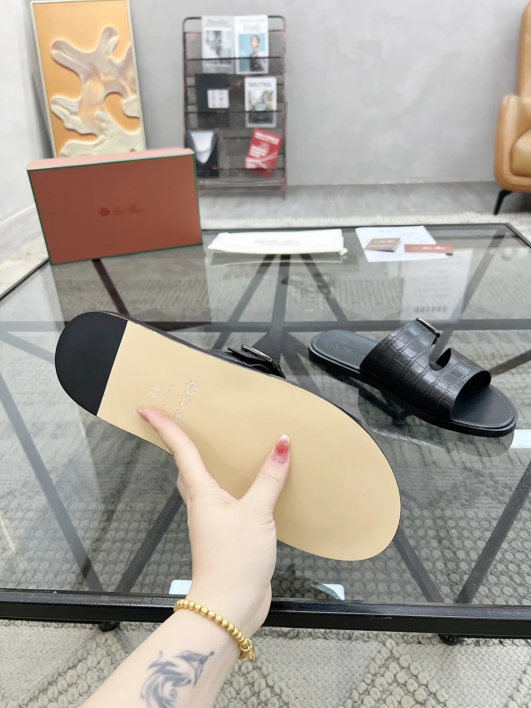 로로피아나 이탈리안 소가죽 슬리퍼 상세 이미지 8
