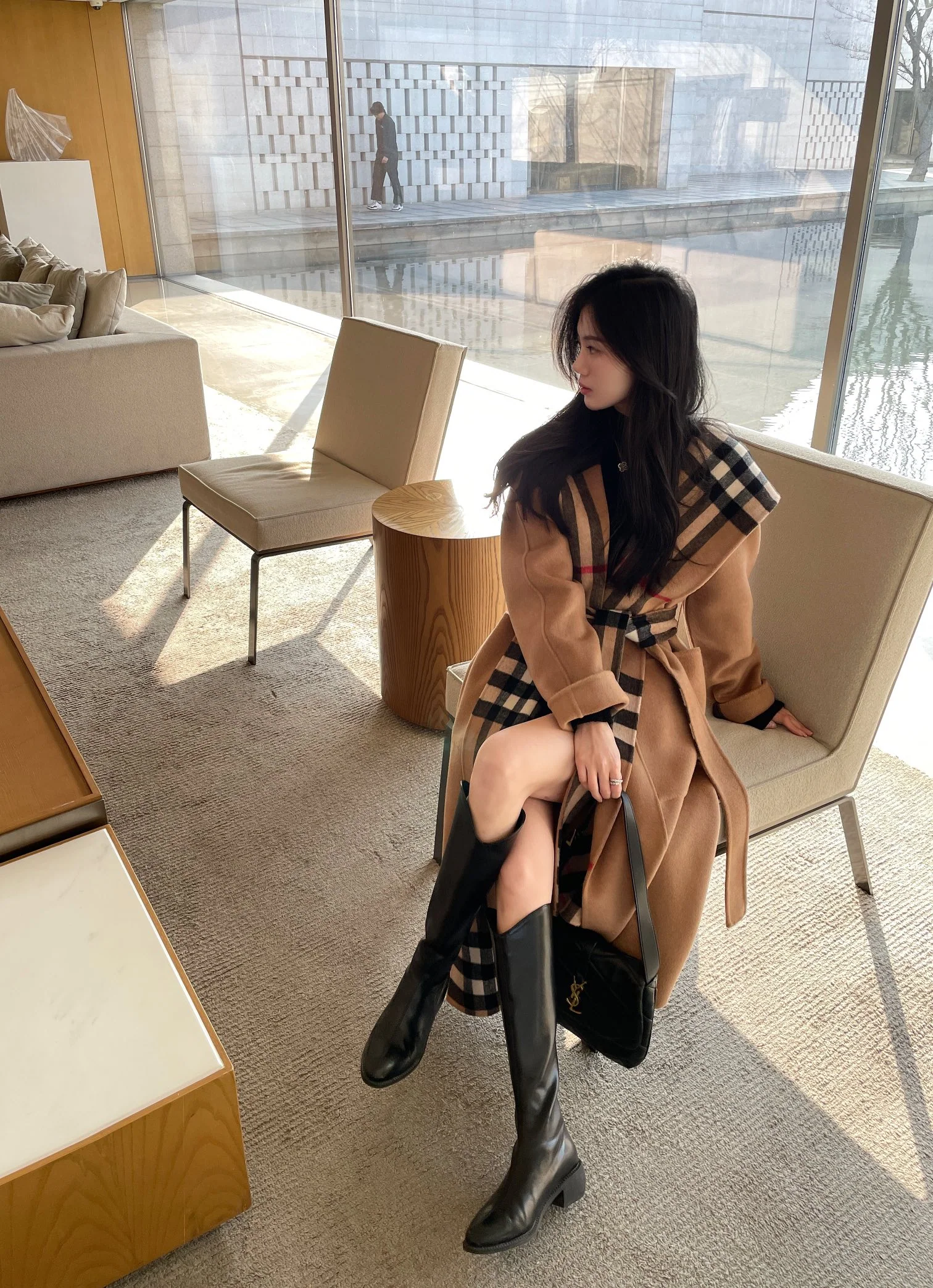 버버리 울 캐시미어 혼방 후드 여성 자켓 상세 이미지 3