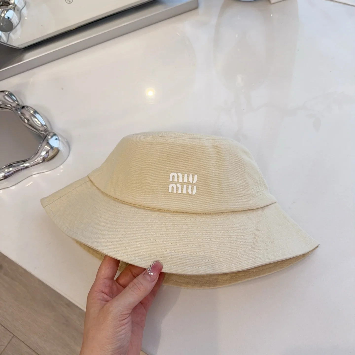 미우미우 모자 81303 Miu Miu Cap 상세 이미지 8