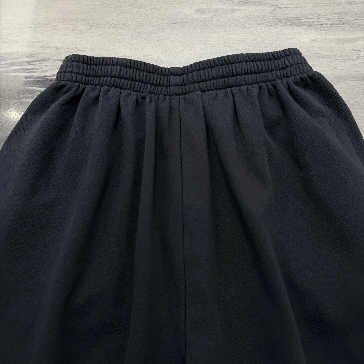 발렌시아가 그레이 체크 루즈핏 남성 바지 상세 이미지 6