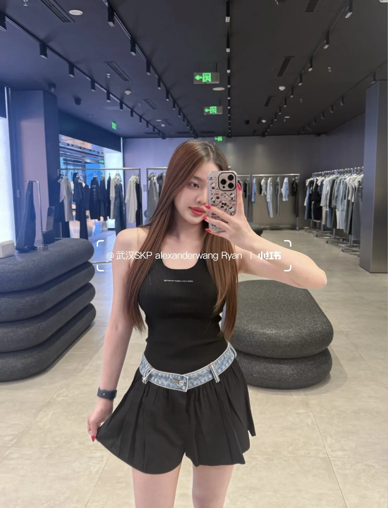 알렉산더왕 여성 슬림핏 U넥 반팔 티셔츠 상세 이미지 3