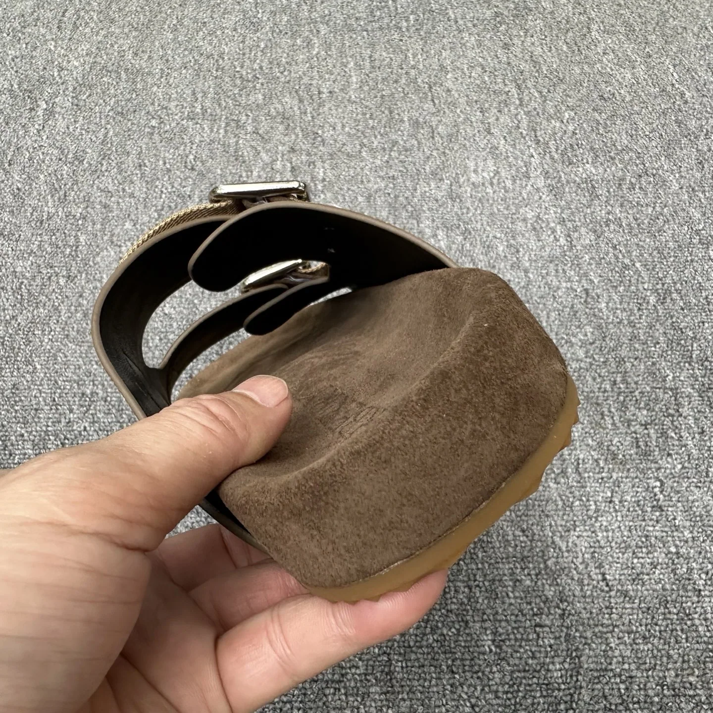버버리 더블 스트랩 남성 슬리퍼 상세 이미지 8