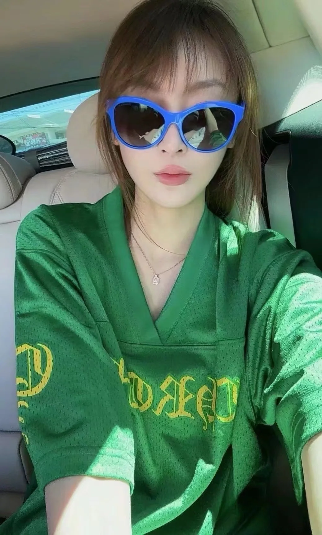 크롬하츠 그린 메시 V넥 남여공용 반팔 티셔츠 상세 이미지 3