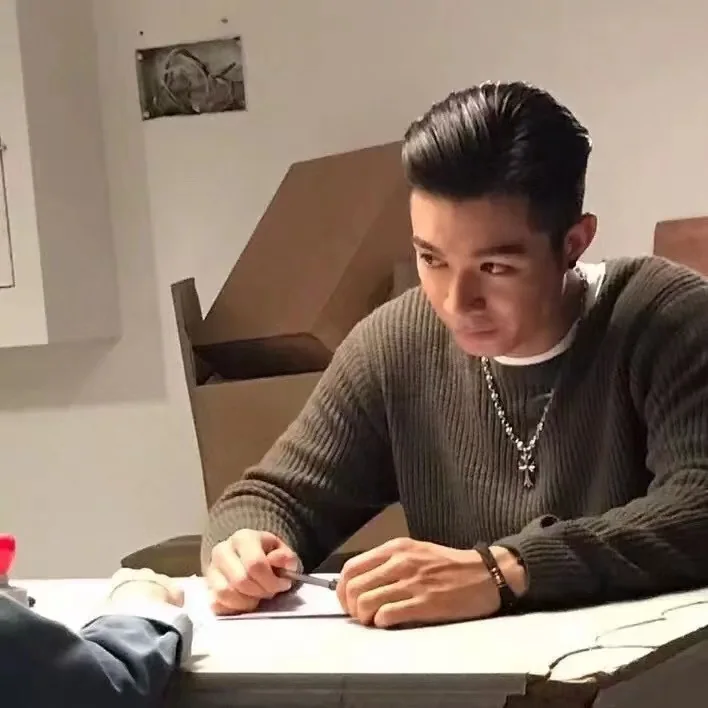 크롬하츠 크로스 펜던트 스털링 실버 목걸이 상세 이미지 5