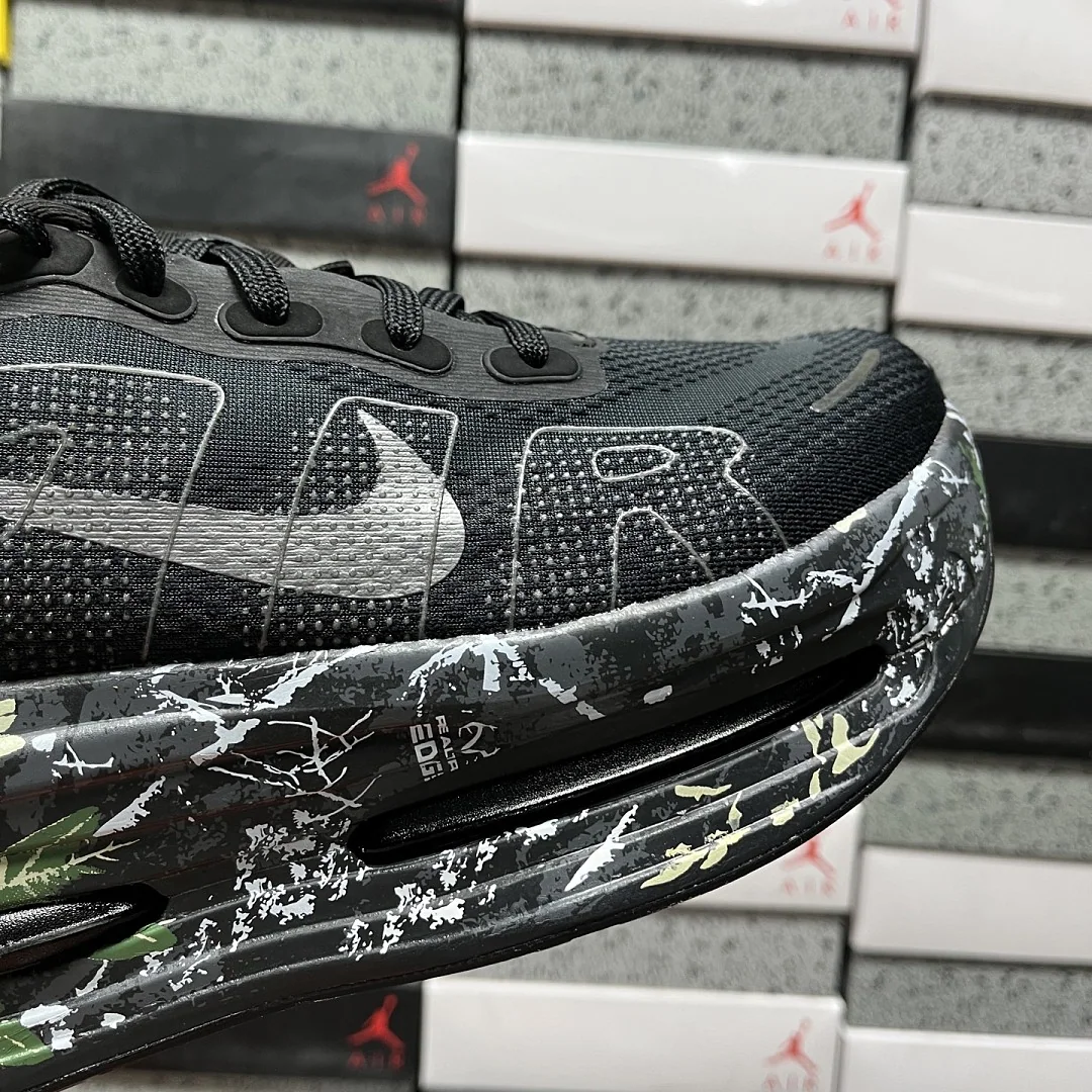 나이키 [M] 보메로 프리미엄 I07325 201653 Nike Vomero Premium Realtree Camo Black -001 상세 이미지 6