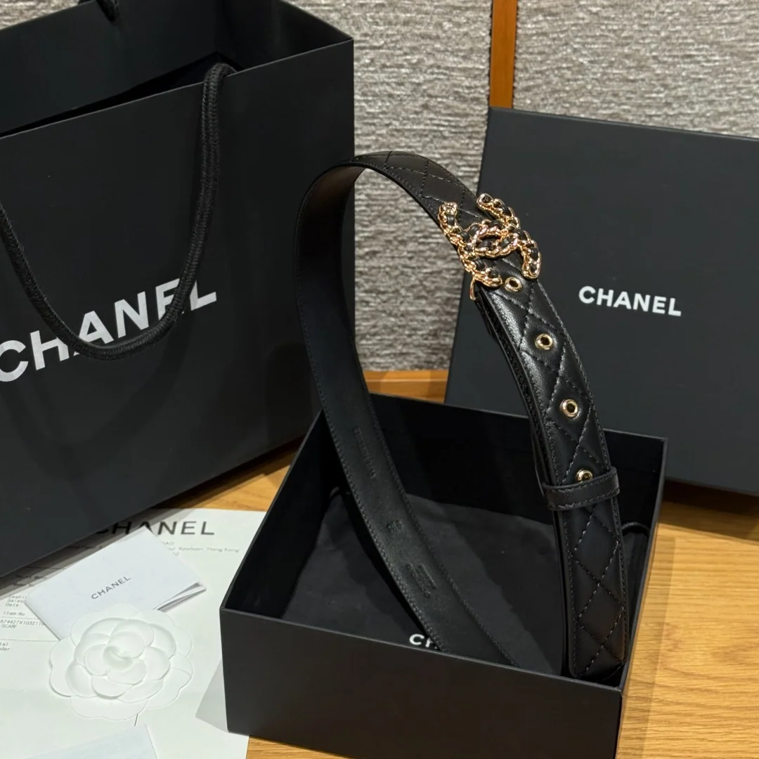 샤넬 더블 C 메탈 로고 램스킨 벨트 상세 이미지 4