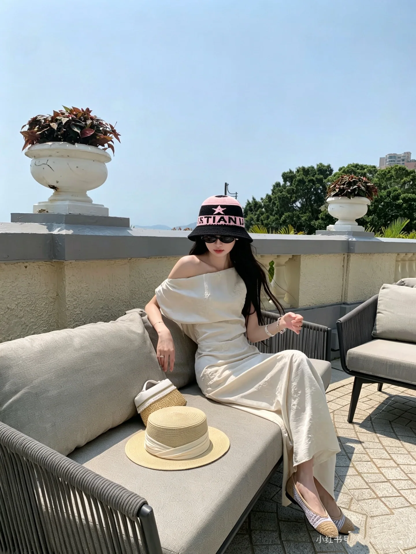 디올 스트라이프 메시 버킷햇 모자 상세 이미지 1