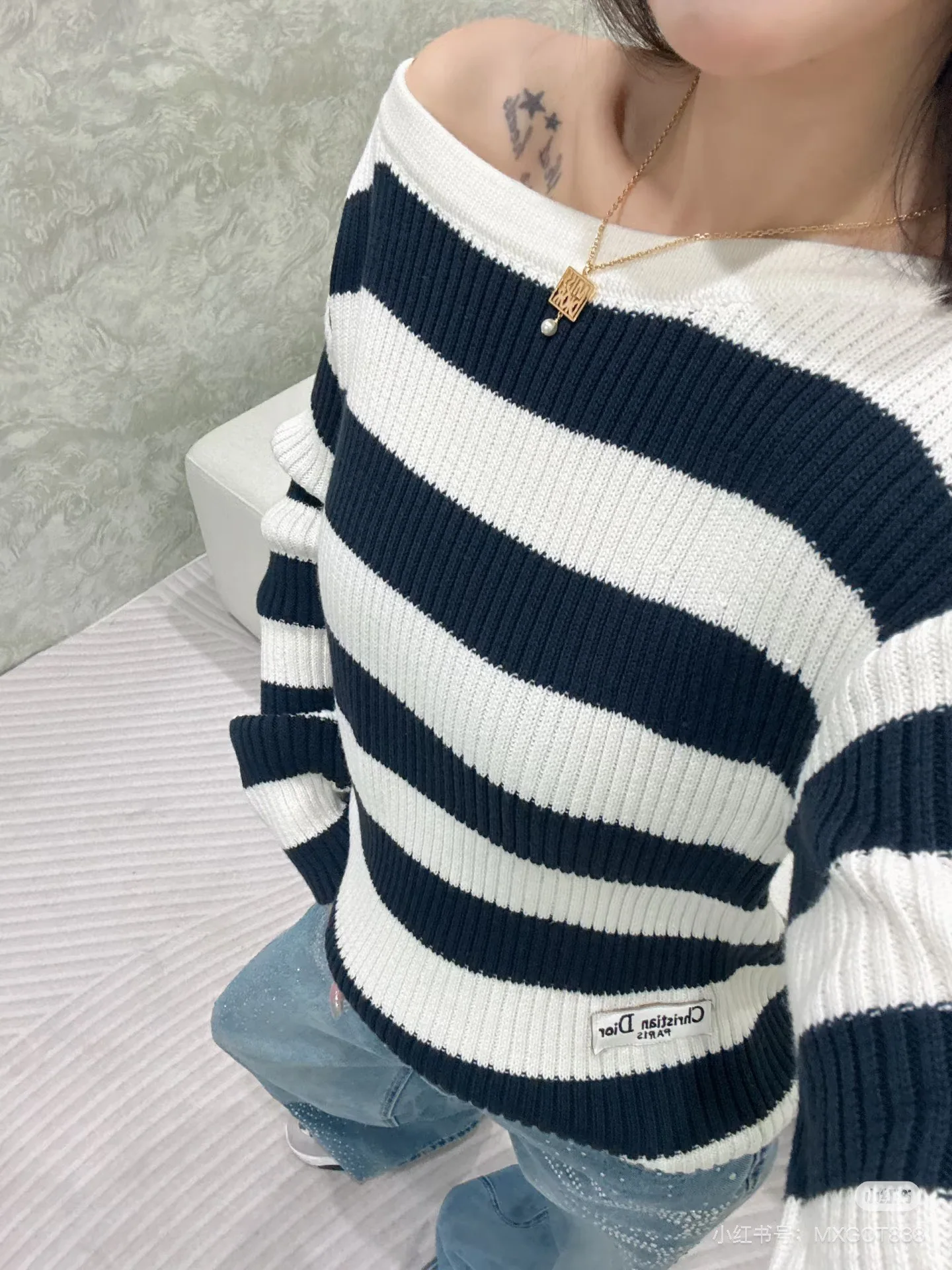 디올 로프 스트라이프 니트 긴팔 탑 상세 이미지 5