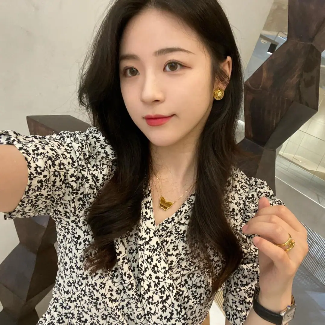 반클리프앤아펠 타이거 아이 장식 귀걸이 상세 이미지 1