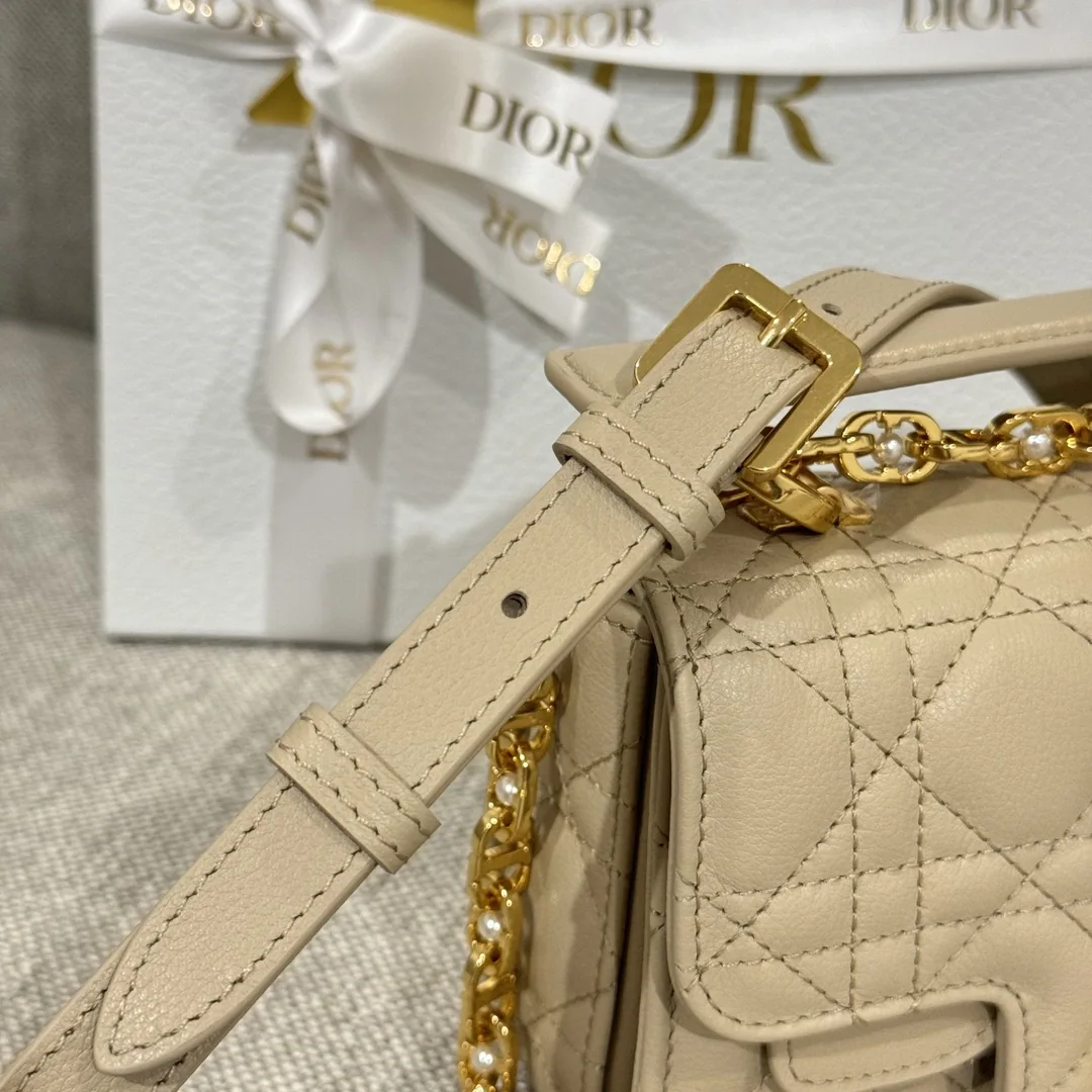 디올 줄리 미니 송아지가죽 가방 상세 이미지 6