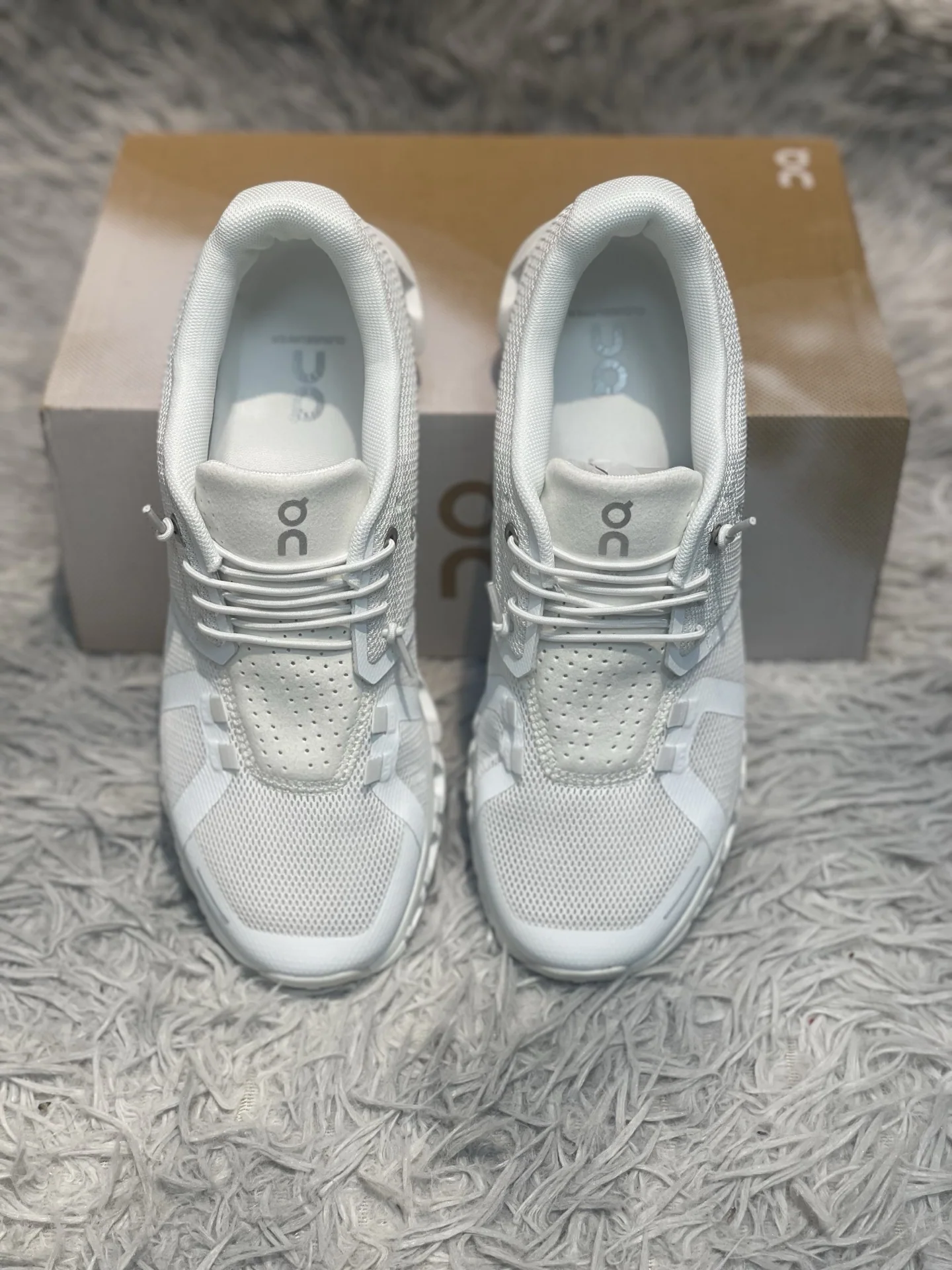ON Run Cloud 6 남녀공용 경량 러닝화 상세 이미지 4