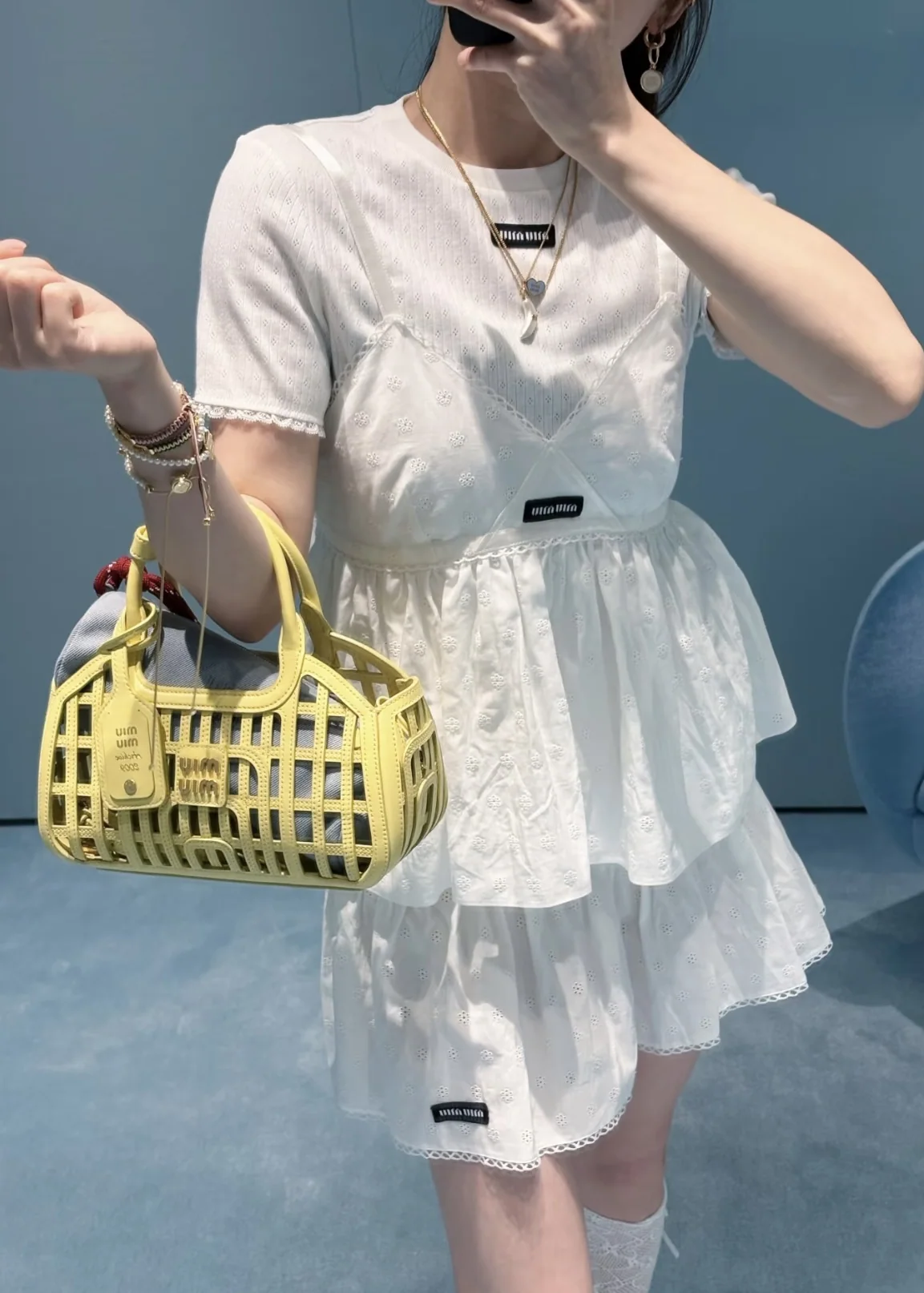 미우미우 펀칭 자수 캐미솔 톱 상세 이미지 9